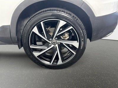 2020 Volvo XC40 R-Design