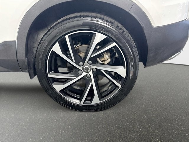 2020 Volvo XC40 R-Design