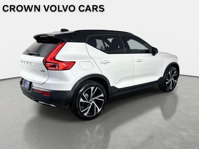 2020 Volvo XC40 R-Design