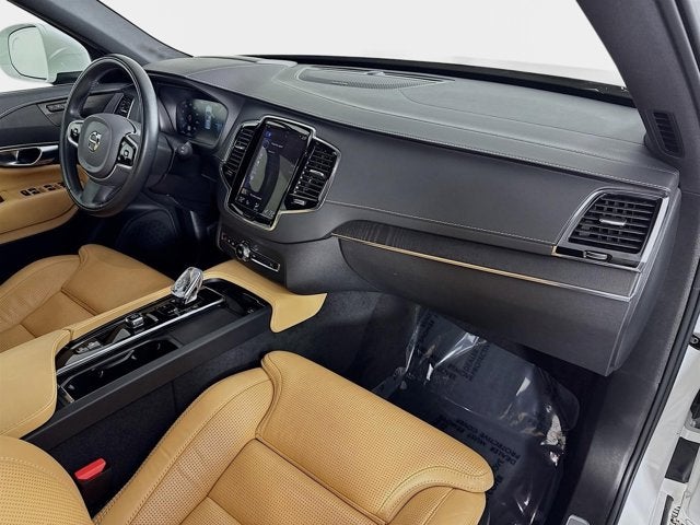 2022 Volvo XC90 Recharge Plug-In Hybrid Inscription