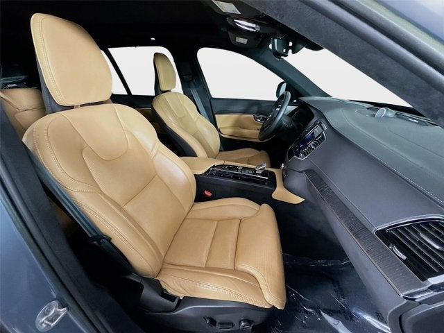 2023 Volvo XC90 Recharge Plug-In Hybrid Ultimate Bright Theme