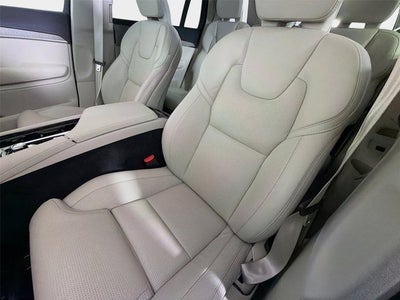 2024 Volvo XC90 Recharge Plug-In Hybrid Ultimate Bright Theme