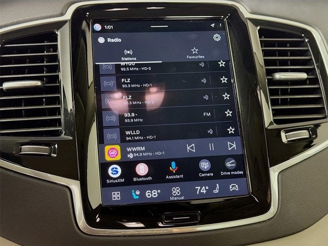 2024 Volvo XC90 Recharge Plug-In Hybrid Ultimate Bright Theme