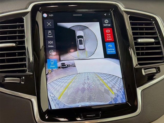 2024 Volvo XC90 Recharge Plug-In Hybrid Ultimate Bright Theme
