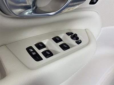 2024 Volvo XC90 Recharge Plug-In Hybrid Ultimate Bright Theme