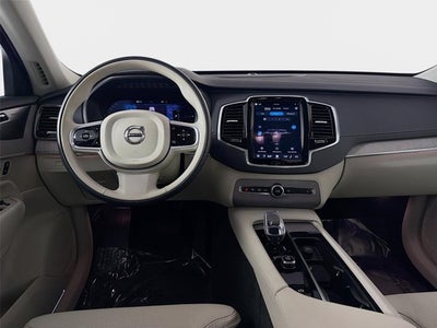 2024 Volvo XC90 Recharge Plug-In Hybrid Ultimate Bright Theme