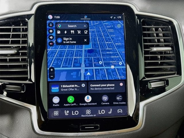 2024 Volvo XC90 Recharge Plug-In Hybrid Ultimate Bright Theme