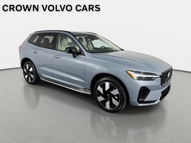 2024 Volvo XC60 Recharge Plug-In Hybrid Ultimate Dark Theme