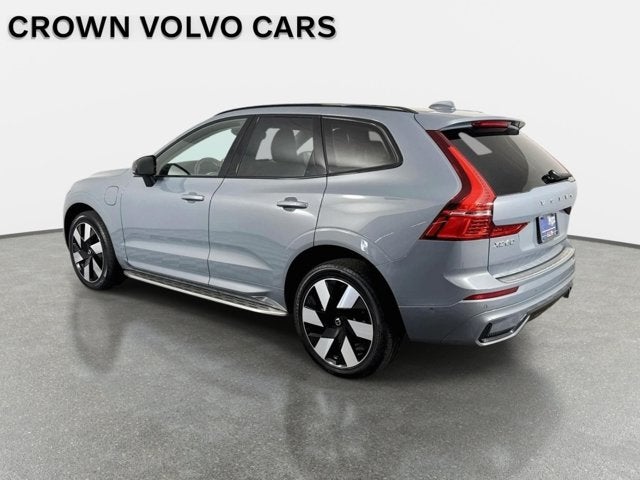 2024 Volvo XC60 Recharge Plug-In Hybrid Ultimate Dark Theme