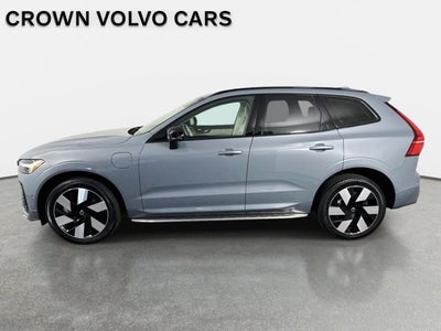 2024 Volvo XC60 Recharge Plug-In Hybrid Ultimate Dark Theme