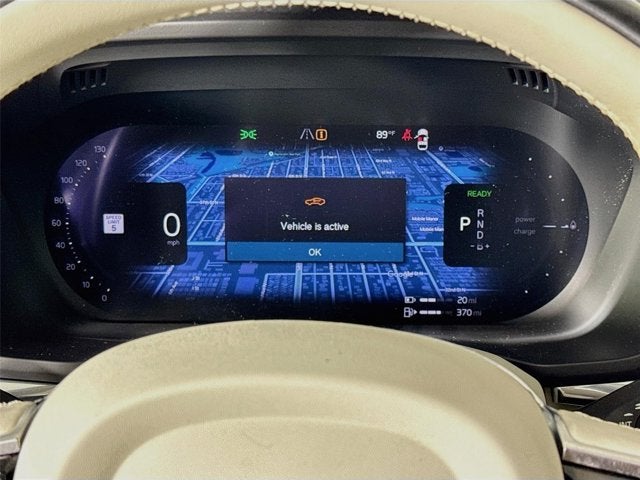 2024 Volvo XC60 Recharge Plug-In Hybrid Ultimate Dark Theme