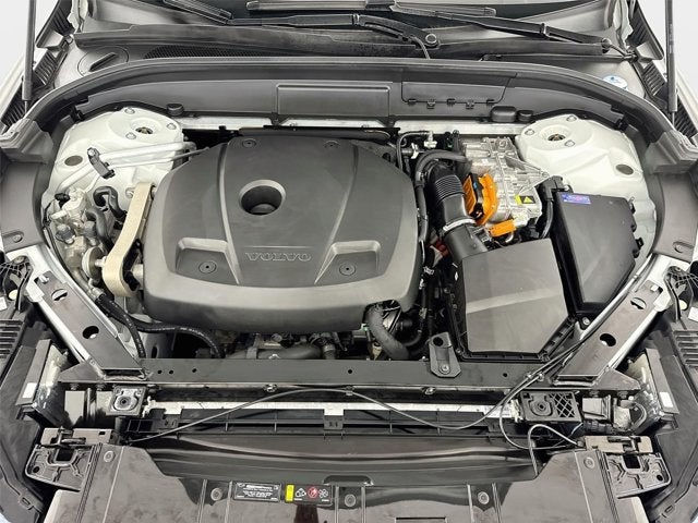 2024 Volvo XC60 Recharge Plug-In Hybrid Ultimate Dark Theme