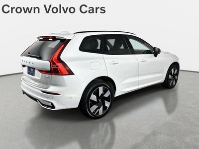 2024 Volvo XC60 Recharge Plug-In Hybrid Ultimate Dark Theme
