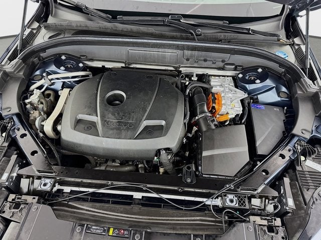 2023 Volvo XC60 Recharge Plug-In Hybrid Plus Bright Theme