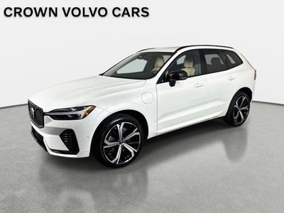 2023 Volvo XC60 Recharge Plug-In Hybrid Ultimate Dark Theme