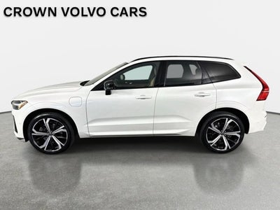 2023 Volvo XC60 Recharge Plug-In Hybrid Ultimate Dark Theme