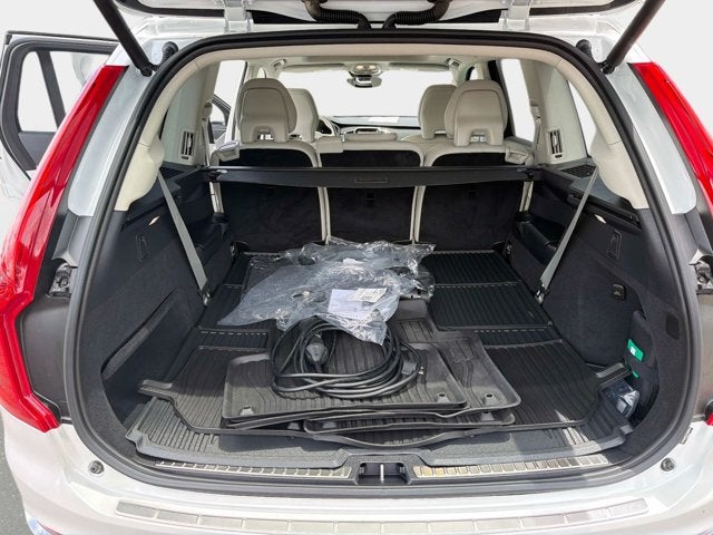 2025 Volvo XC90 Plug-In Hybrid Plus