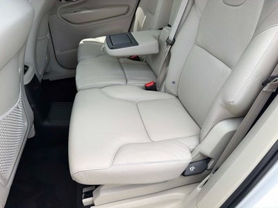 2025 Volvo XC90 Plug-In Hybrid Plus