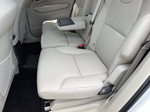 2025 Volvo XC90 Plug-In Hybrid Plus