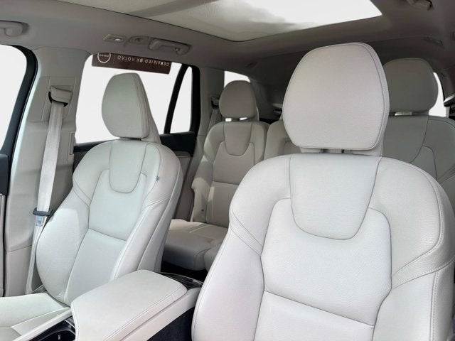 2025 Volvo XC90 Plug-In Hybrid Plus