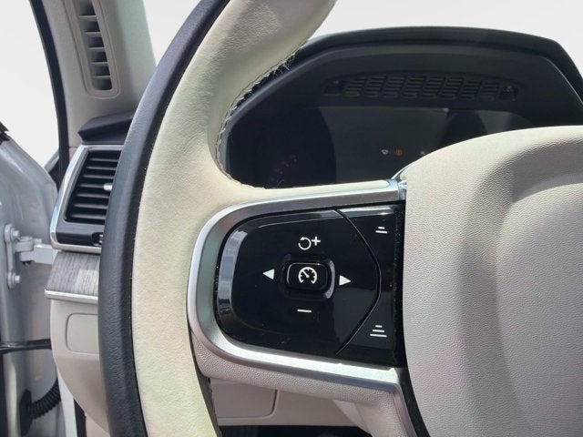 2025 Volvo XC90 Plug-In Hybrid Plus