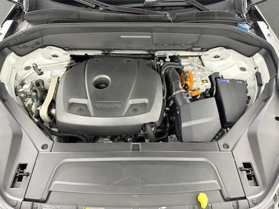 2025 Volvo XC90 Plug-In Hybrid Plus