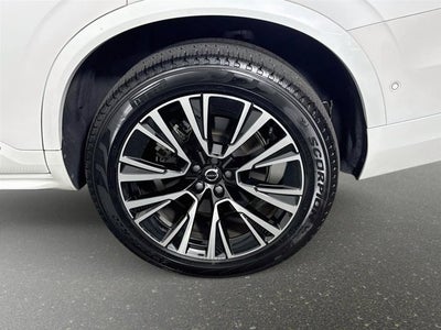2025 Volvo XC90 Plug-In Hybrid Plus
