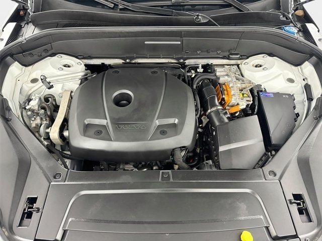 2025 Volvo XC90 Plug-In Hybrid Plus
