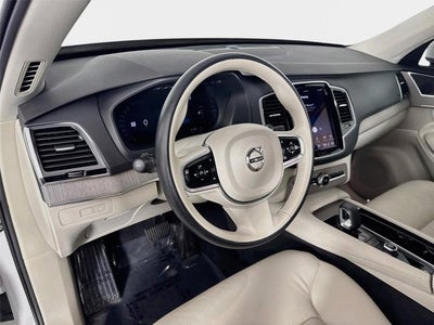 2025 Volvo XC90 Plug-In Hybrid Plus