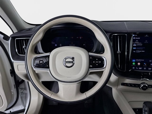 2025 Volvo XC60 Plug-In Hybrid Plus