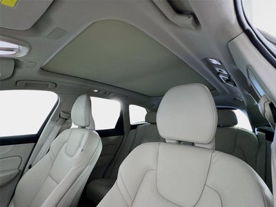 2025 Volvo XC60 Plug-In Hybrid Plus