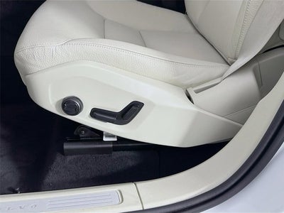 2025 Volvo XC60 Plug-In Hybrid Plus