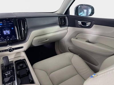 2025 Volvo XC60 Plug-In Hybrid Plus
