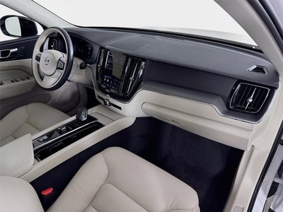 2025 Volvo XC60 Plug-In Hybrid Plus