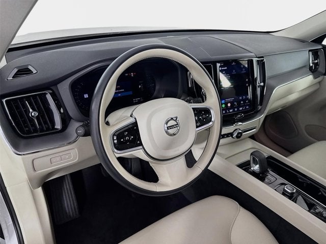 2025 Volvo XC60 Plug-In Hybrid Plus