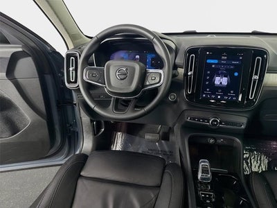 2023 Volvo XC40 Plus Dark Theme