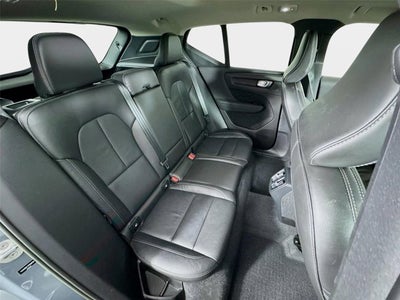 2023 Volvo XC40 Plus Dark Theme