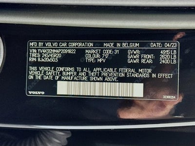 2023 Volvo XC40 Ultimate Dark Theme