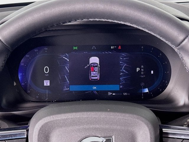 2023 Volvo XC40 Plus Bright Theme