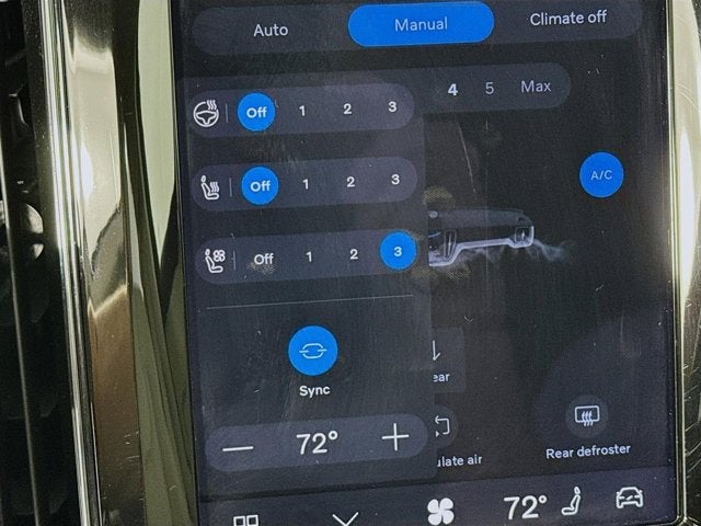 2023 Volvo XC60 Ultimate Bright Theme