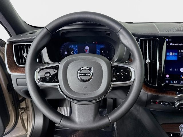 2023 Volvo XC60 Ultimate Bright Theme