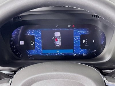 2023 Volvo XC60 Ultimate Bright Theme