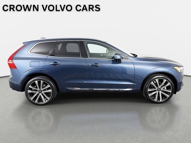 2023 Volvo XC60 Ultimate Bright Theme