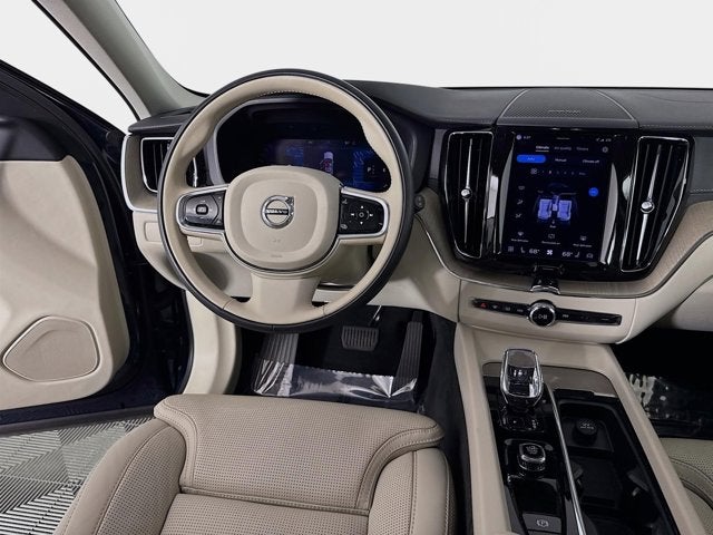 2023 Volvo XC60 Ultimate Bright Theme