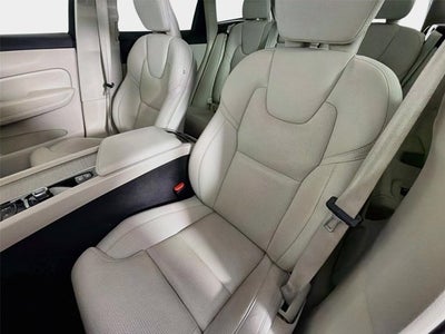 2022 Volvo XC60 Inscription