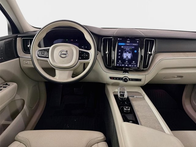 2022 Volvo XC60 Inscription