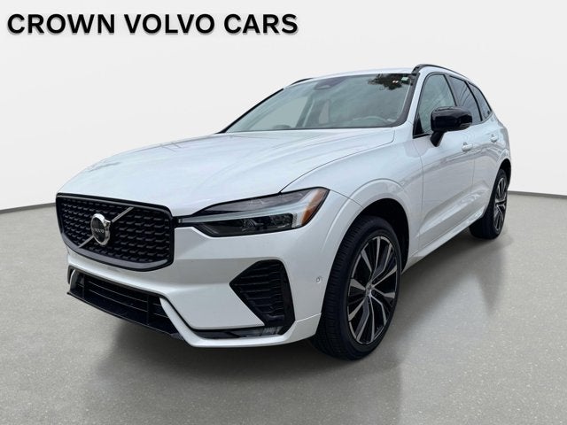 2023 Volvo XC60 Plus Dark Theme