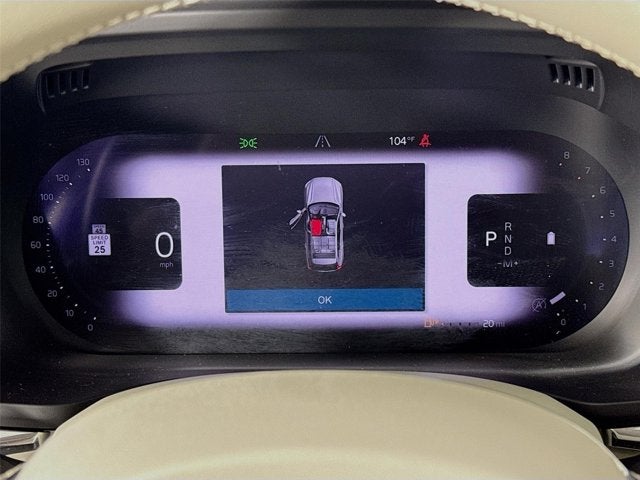 2023 Volvo XC60 Plus Dark Theme