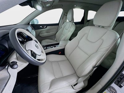 2023 Volvo XC60 Plus Bright Theme