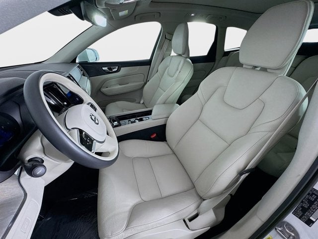 2023 Volvo XC60 Plus Bright Theme